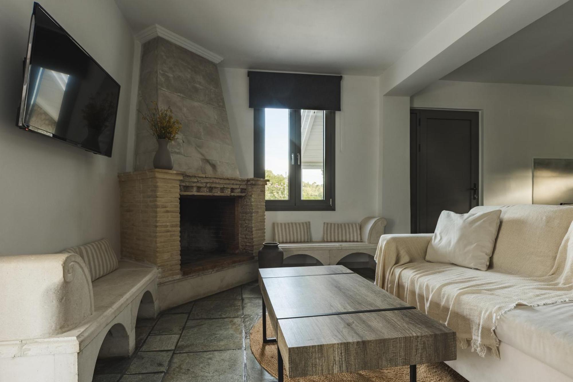 Binios Villa - Private Pool, Walking Distance From The Beach Vasilikí Extérieur photo
