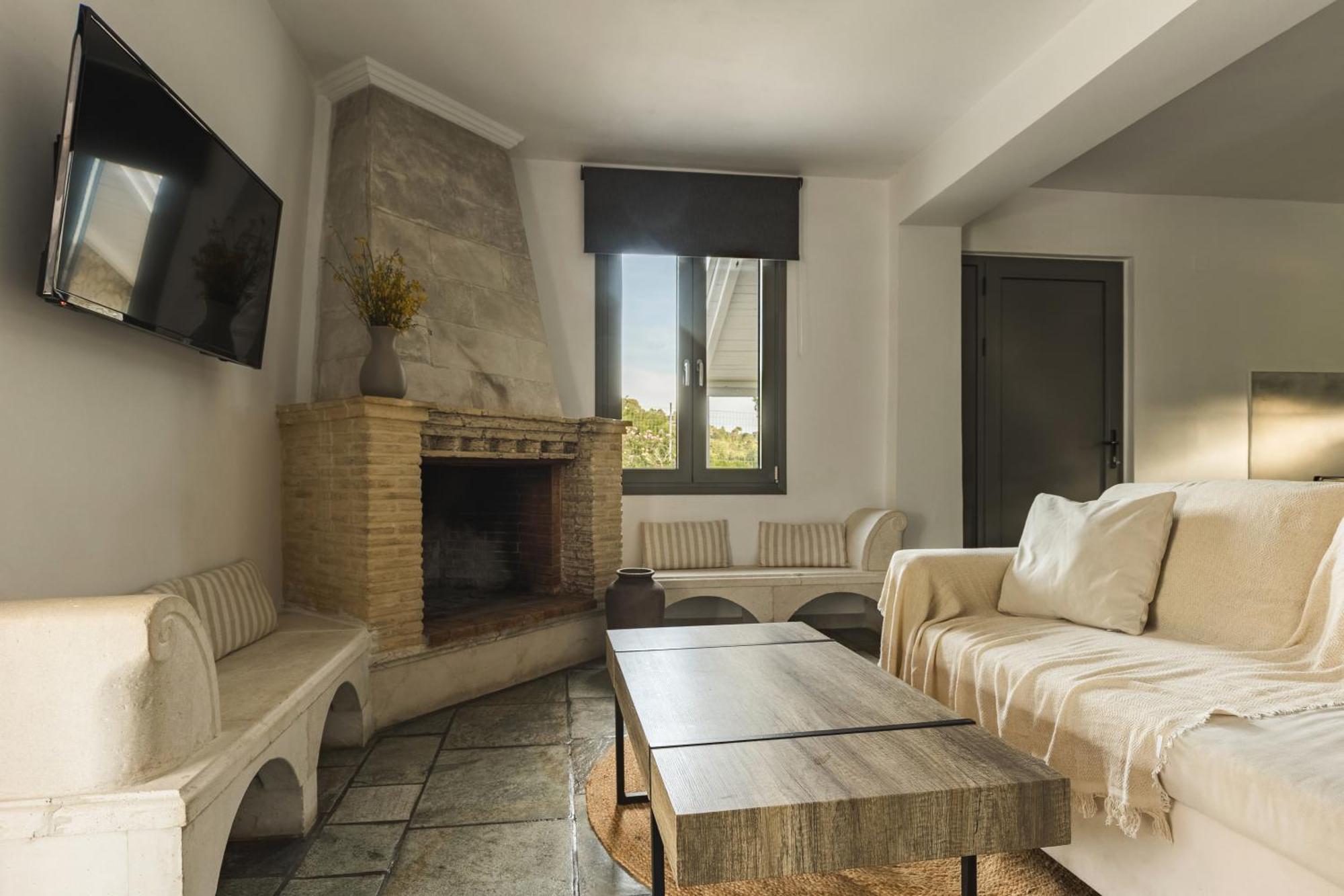 Binios Villa - Private Pool, Walking Distance From The Beach Vasilikí Extérieur photo